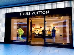 assistant buyer louis vuitton salary|louis vuitton careers.